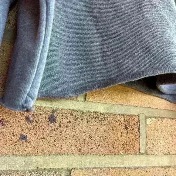 Bella + Canvas fleece collection long sleeve crew neck graphic crop sweatshirt - Picture 3 of 6